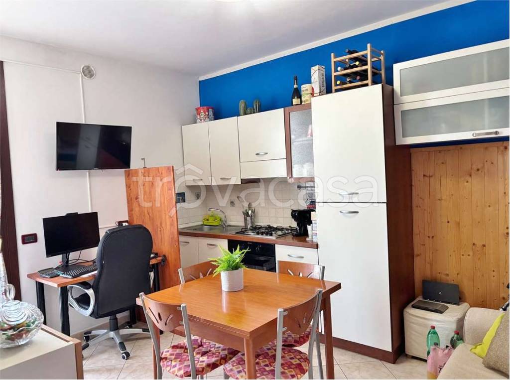 appartamento in vendita a Lizzanello in zona Merine