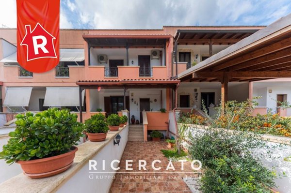 casa indipendente in vendita a Lizzanello in zona Merine