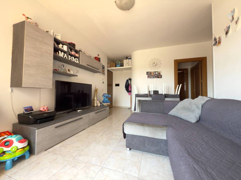 appartamento in vendita a Lizzanello in zona Merine