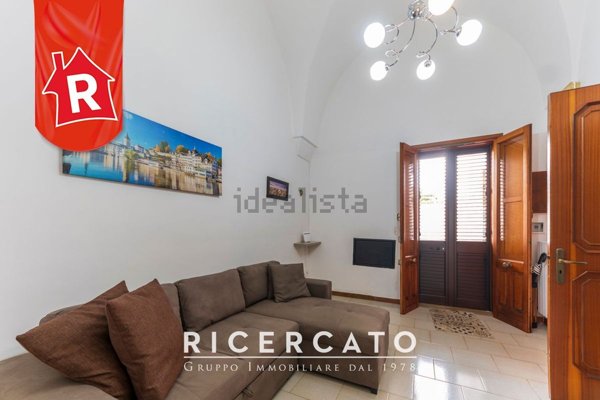 casa indipendente in vendita a Lizzanello in zona Merine