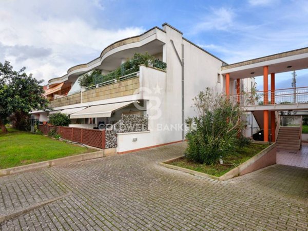 appartamento in vendita a Lizzanello in zona Merine