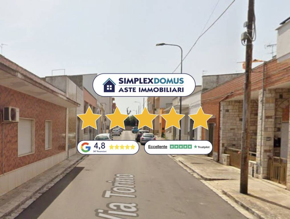 casa indipendente in vendita a Lizzanello