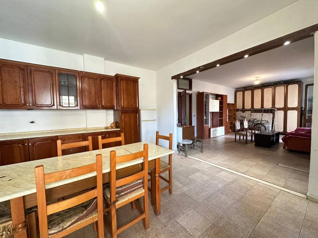 appartamento in vendita a Lizzanello in zona Merine