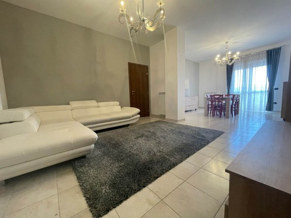 appartamento in vendita a Lizzanello in zona Merine