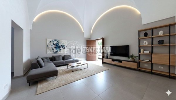 casa indipendente in vendita a Lizzanello