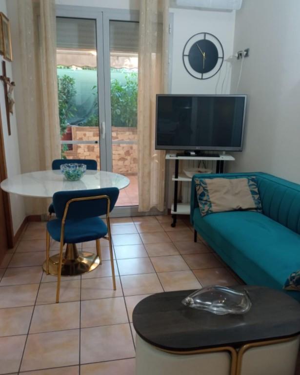 appartamento in vendita a Lizzanello in zona Merine