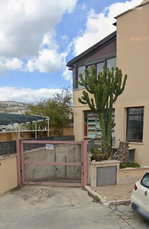 locale commerciale in vendita a Lizzanello in zona Merine