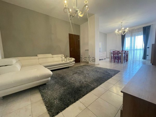 appartamento in vendita a Lizzanello in zona Merine