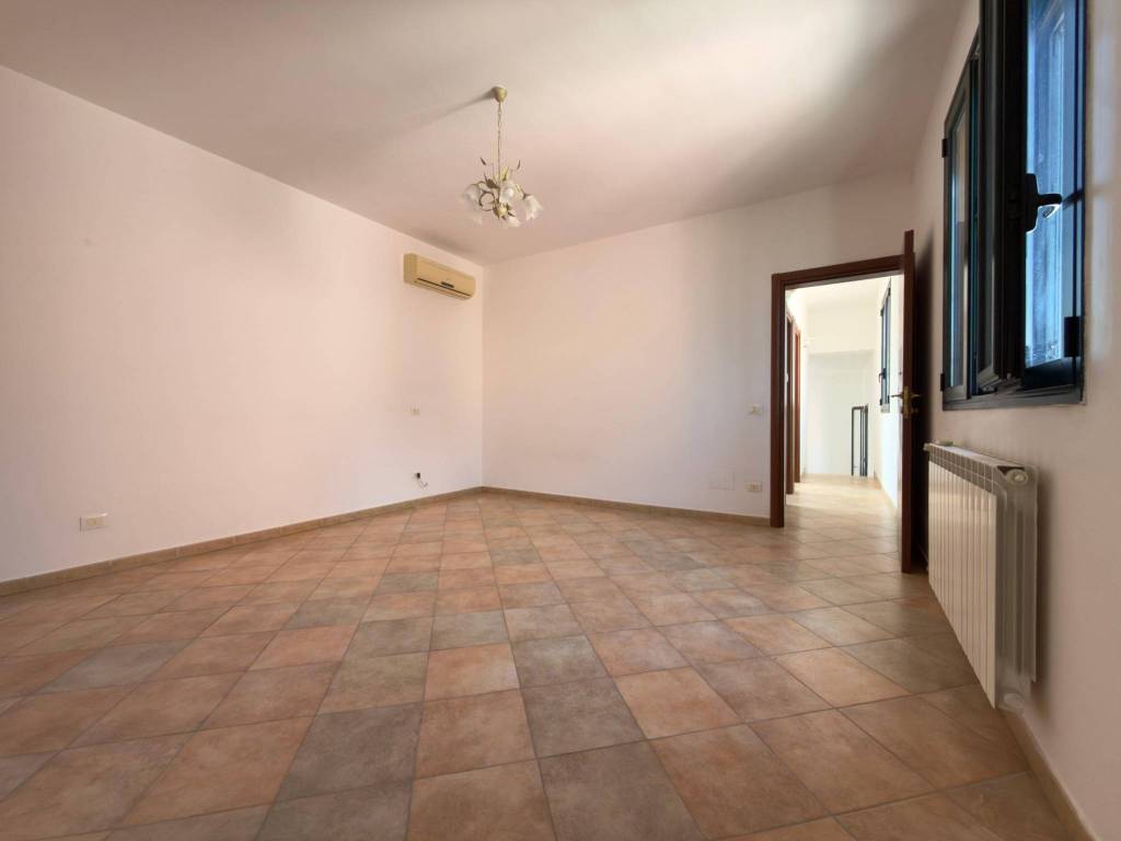 casa indipendente in vendita a Lizzanello