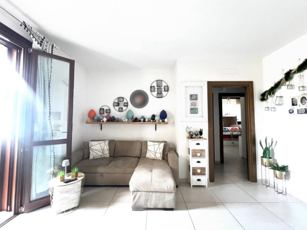 appartamento in vendita a Lizzanello in zona Merine