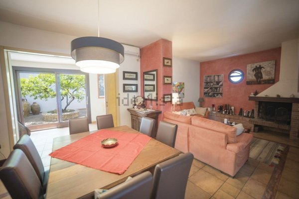 casa indipendente in vendita a Lizzanello