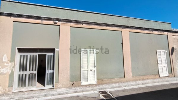 casa indipendente in vendita a Lizzanello