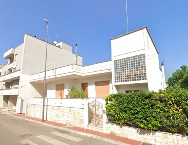 casa indipendente in vendita a Maglie