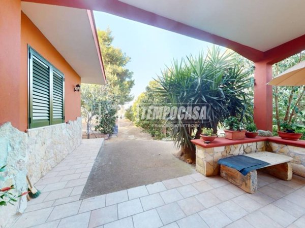 casa indipendente in vendita a Maglie