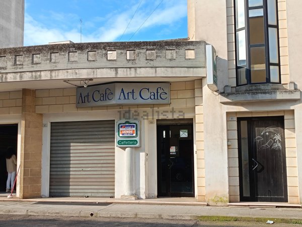 locale commerciale in vendita a Maglie