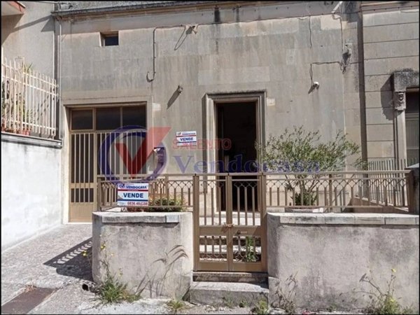 casa indipendente in vendita a Maglie