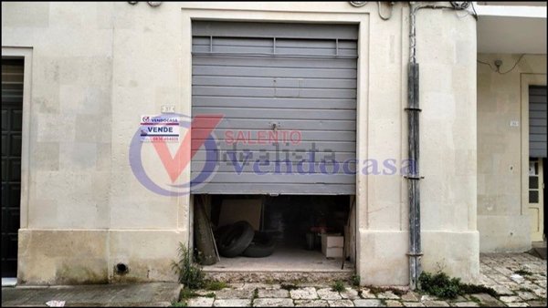 locale commerciale in vendita a Maglie