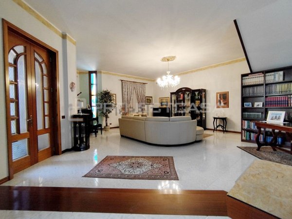 casa indipendente in vendita a Maglie