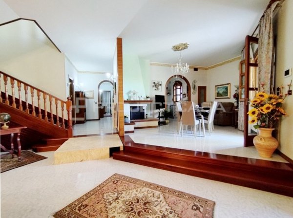 casa indipendente in vendita a Maglie