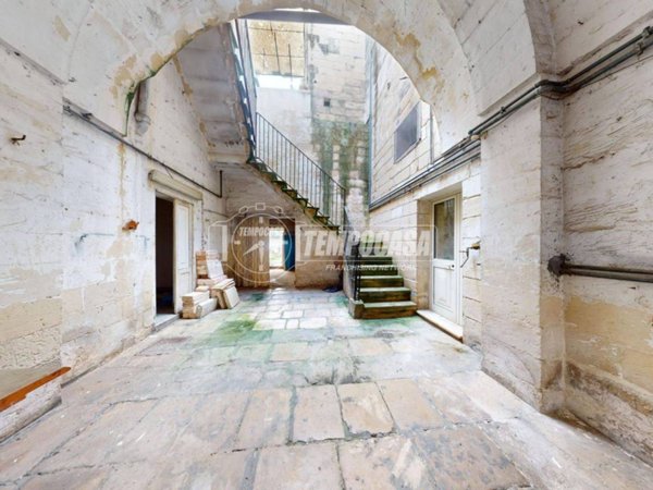 casa indipendente in vendita a Maglie