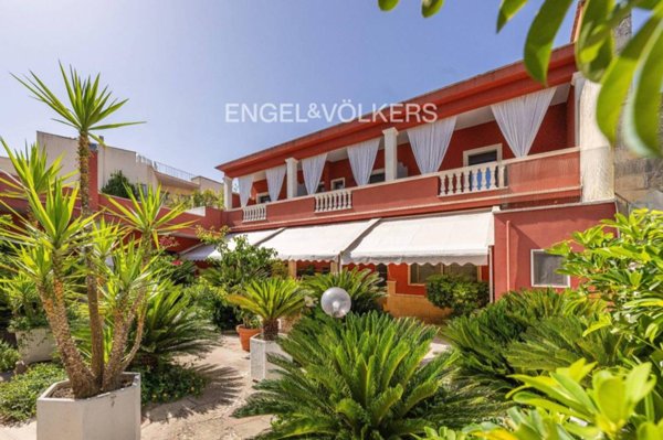 casa indipendente in vendita a Maglie