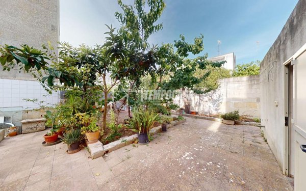 casa indipendente in vendita a Maglie