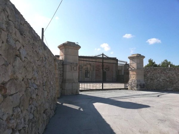 casa indipendente in vendita a Maglie