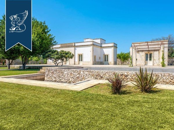 casa indipendente in vendita a Maglie