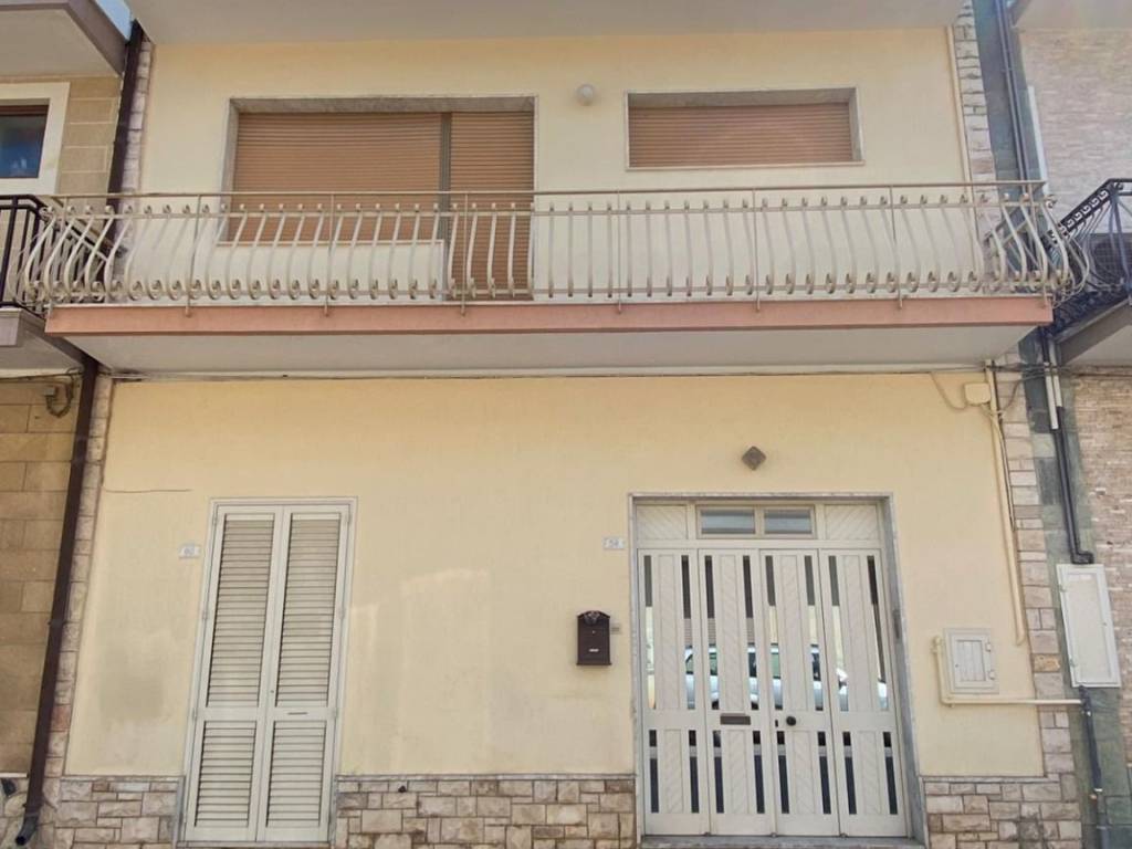 casa indipendente in vendita a Maglie
