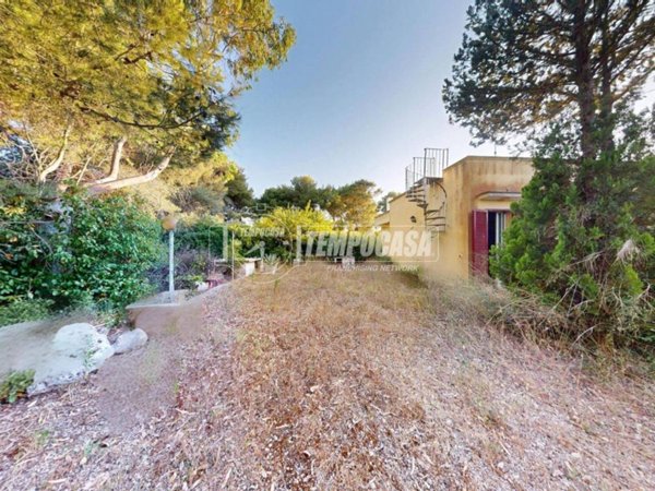casa indipendente in vendita a Maglie