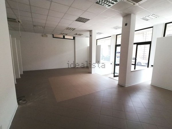locale commerciale in vendita a Maglie
