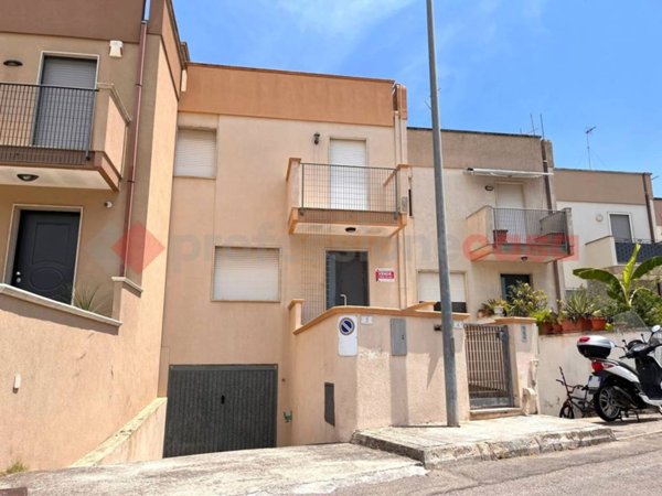casa indipendente in vendita a Maglie