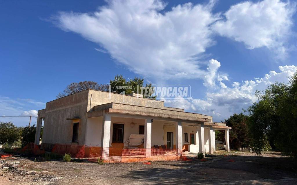 casa indipendente in vendita a Maglie