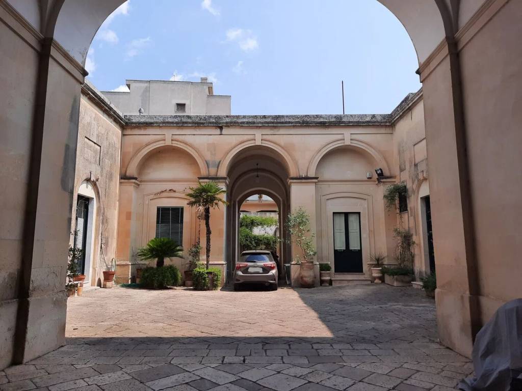 casa indipendente in vendita a Maglie