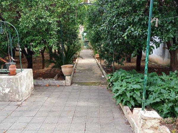 casa indipendente in vendita a Maglie