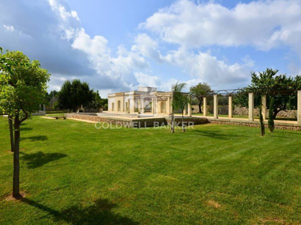 casa indipendente in vendita a Maglie