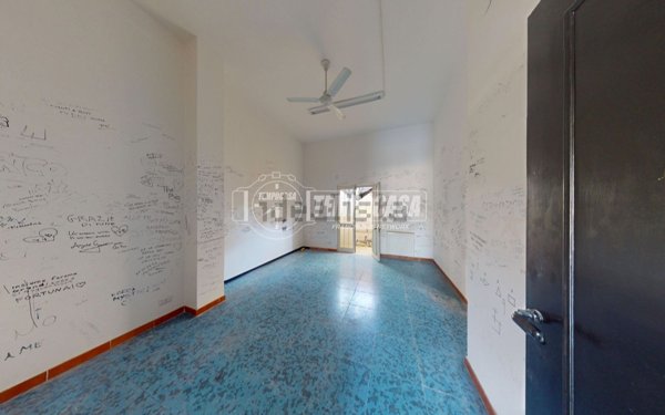 locale commerciale in vendita a Maglie