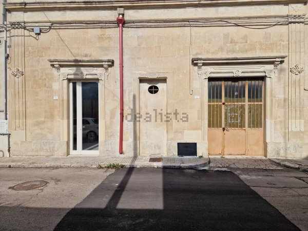 casa indipendente in vendita a Maglie