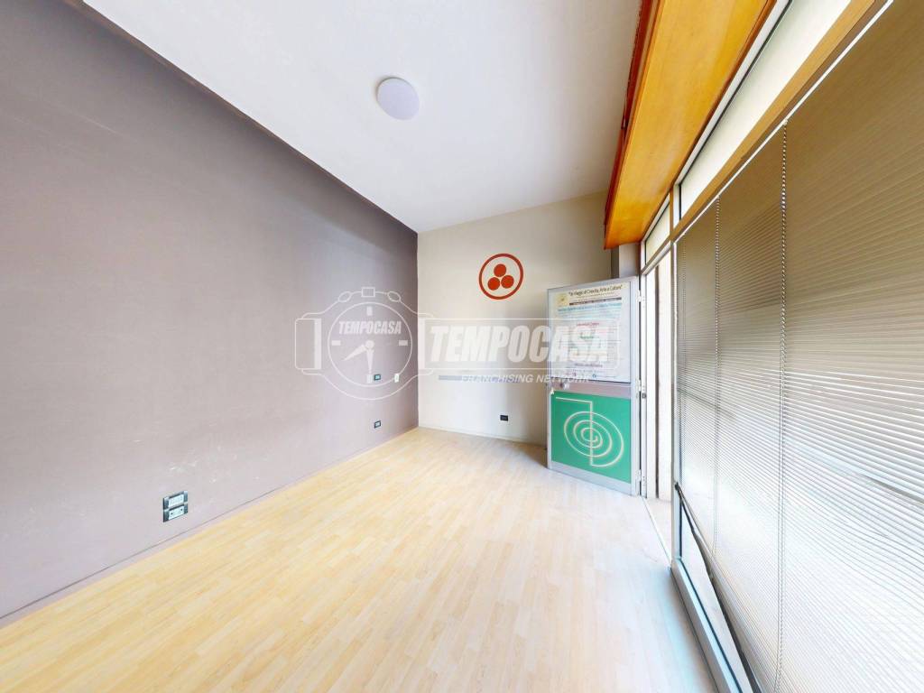 negozio in vendita a Maglie