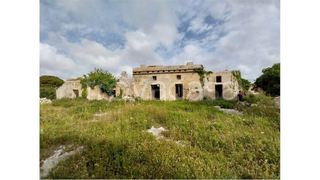 casa indipendente in vendita a Maglie