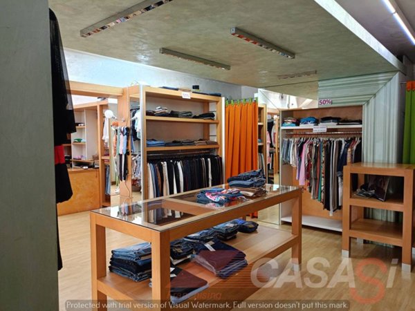 negozio in vendita a Maglie