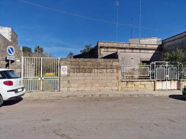 casa indipendente in vendita a Maglie