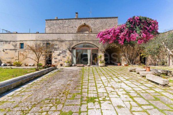 casa indipendente in vendita a Maglie