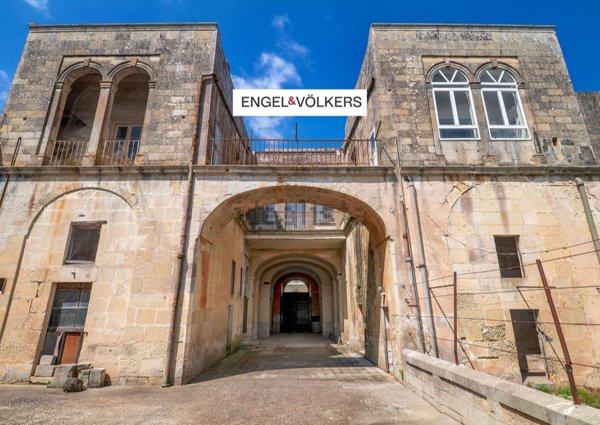 casa indipendente in vendita a Maglie