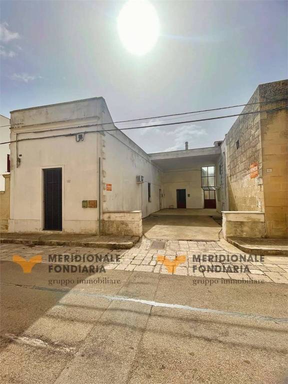 casa indipendente in vendita a Martano