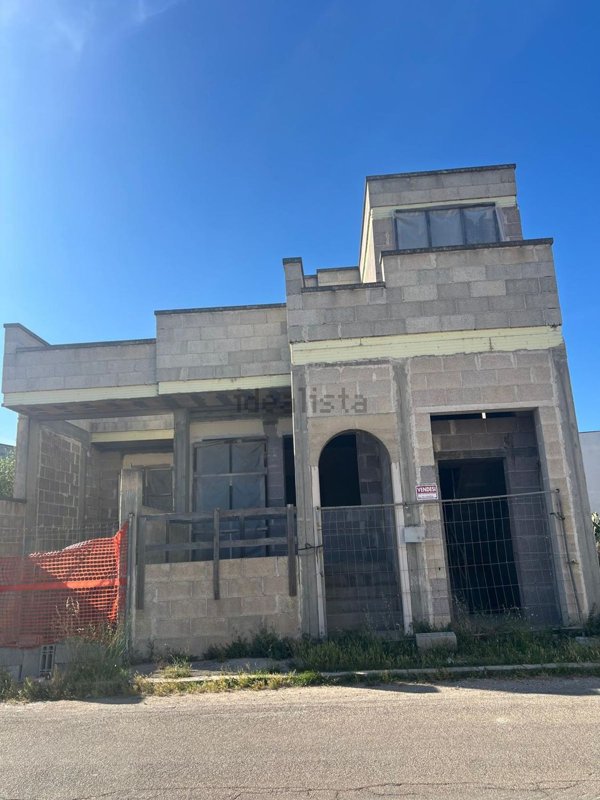 casa indipendente in vendita a Martano