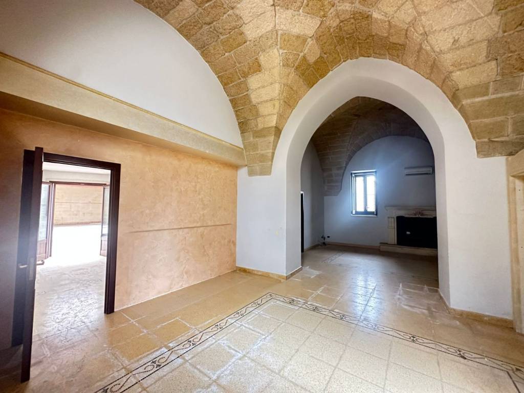 casa indipendente in vendita a Martano