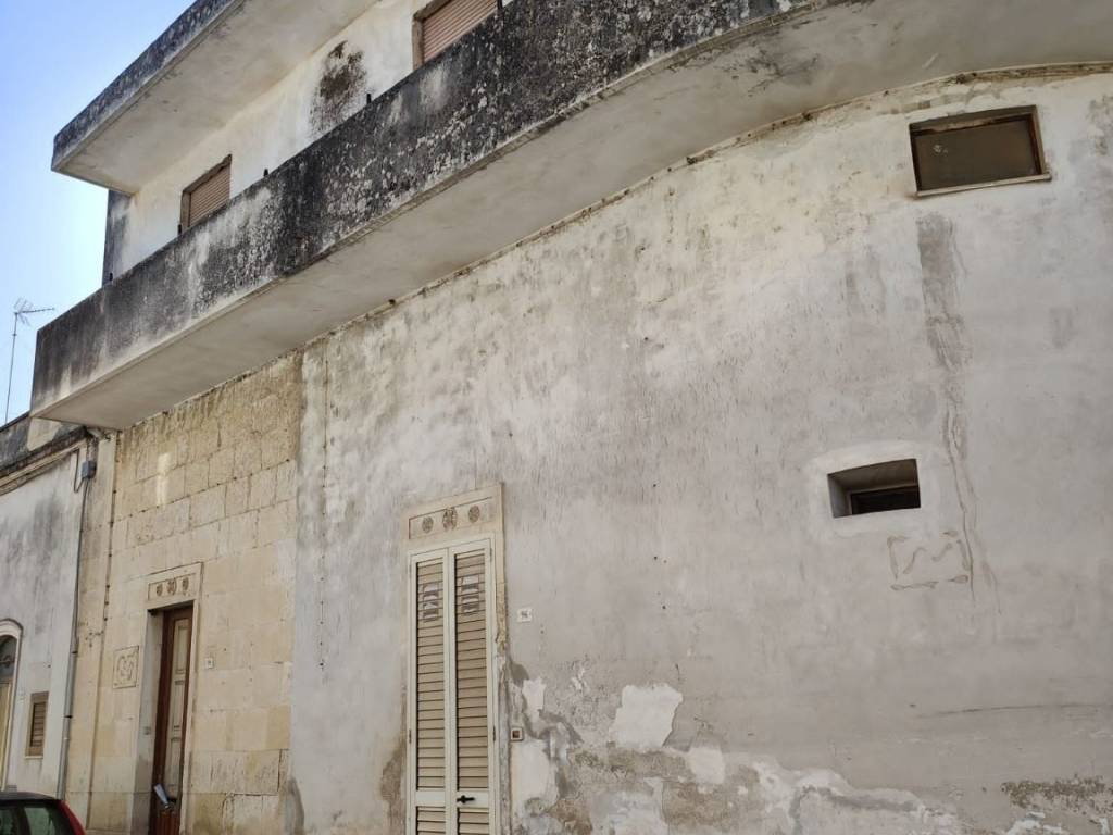casa indipendente in vendita a Martano