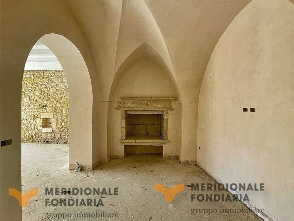 intera palazzina in vendita a Martano