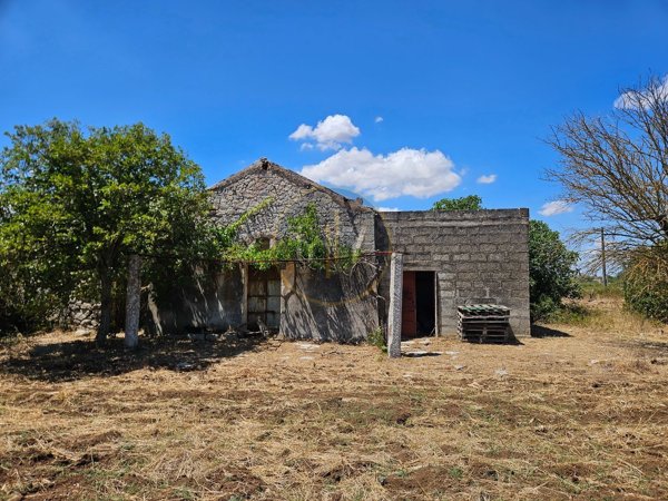 pentavano in vendita a Martano